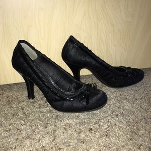 Gorgeous black heels